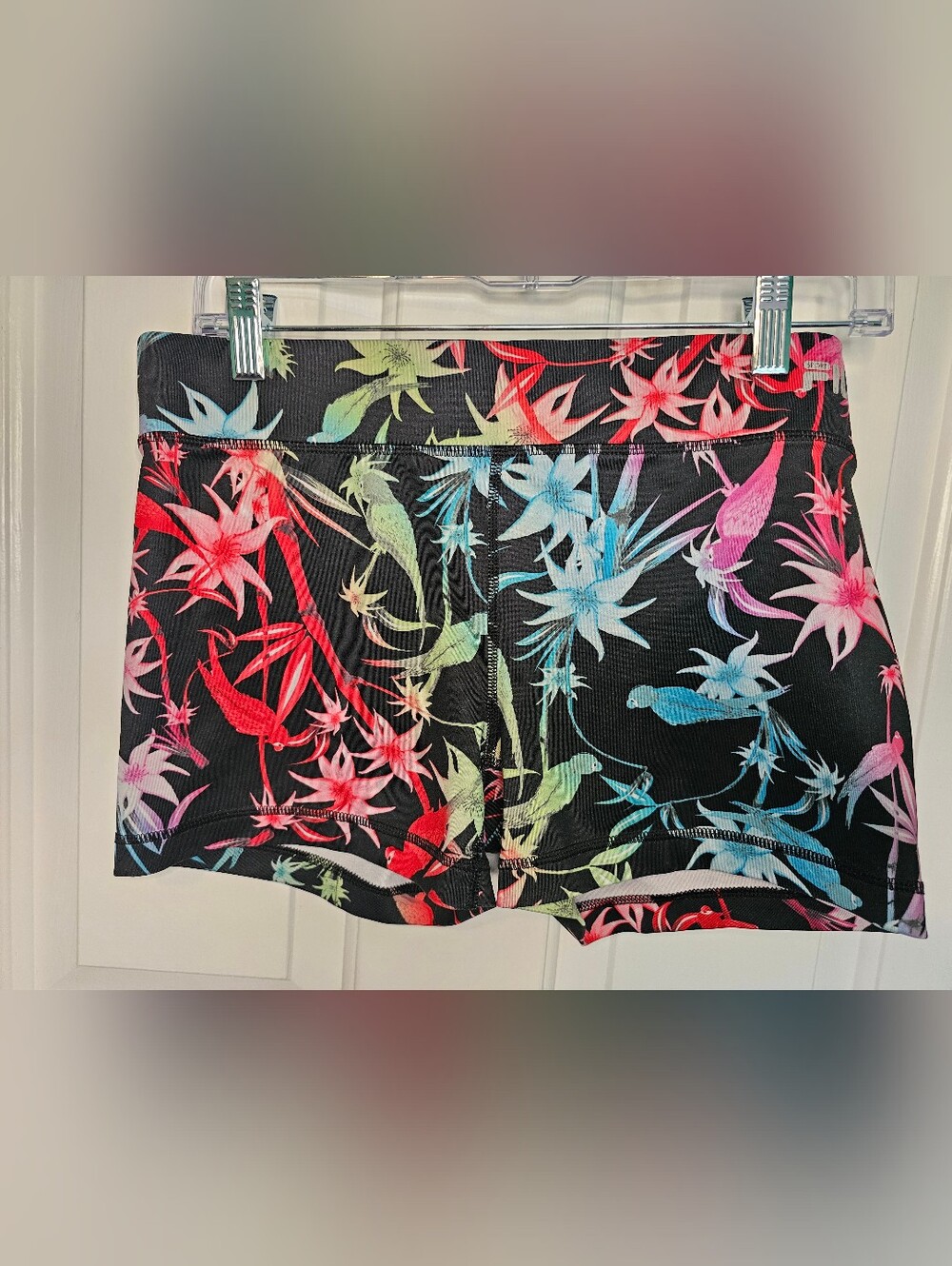 Fila Tropical Print Black Active Bike Yoga Running Shorts Women's Size M - Picture 2 of 9